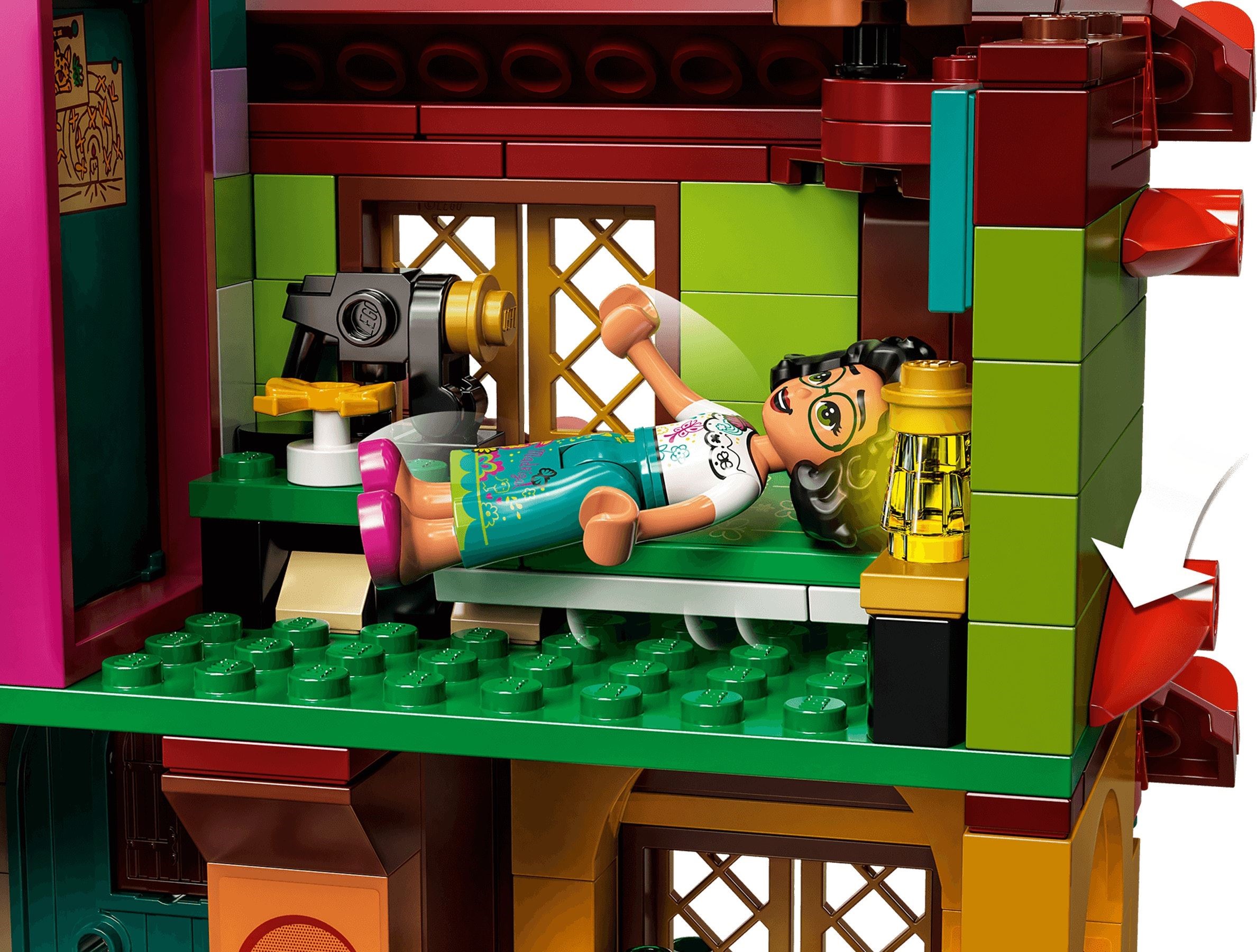 43202-1 - The Madrigal House