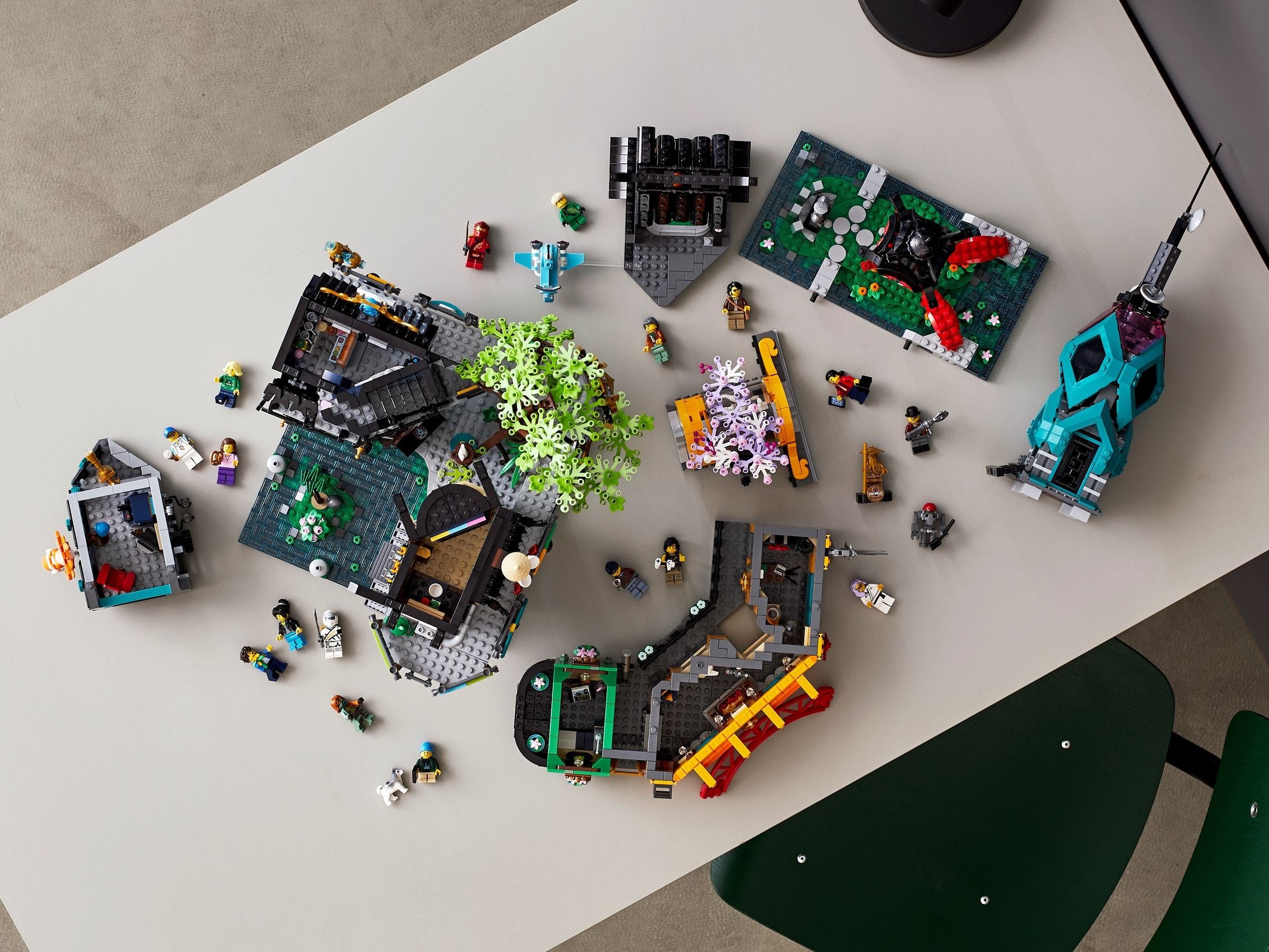 71741-1 - NINJAGO City Gardens