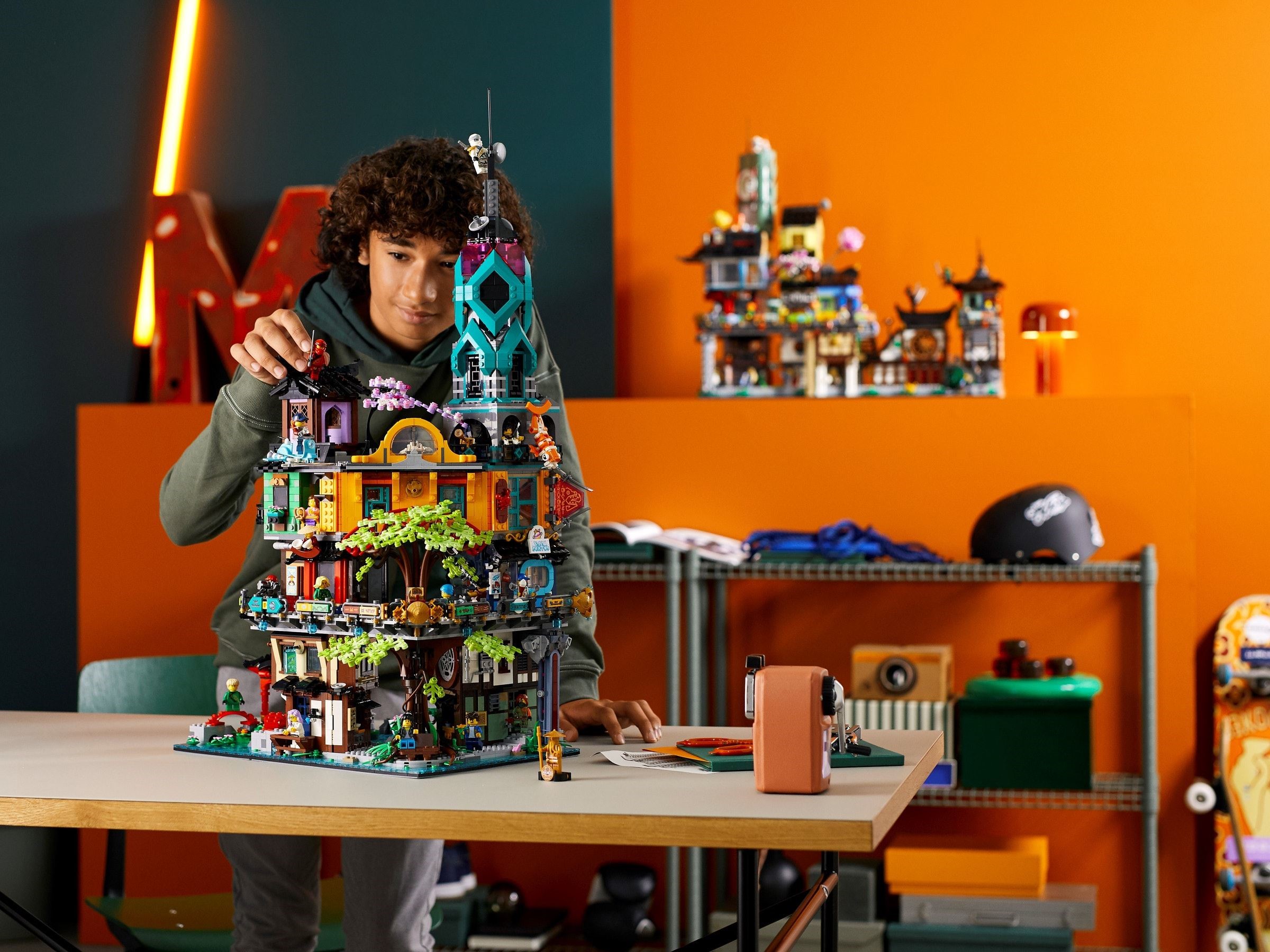 71741-1 - NINJAGO City Gardens