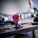 Additional photo of brand new factory sealed LEGO BrickHeadz Brite Bomber set 40728.