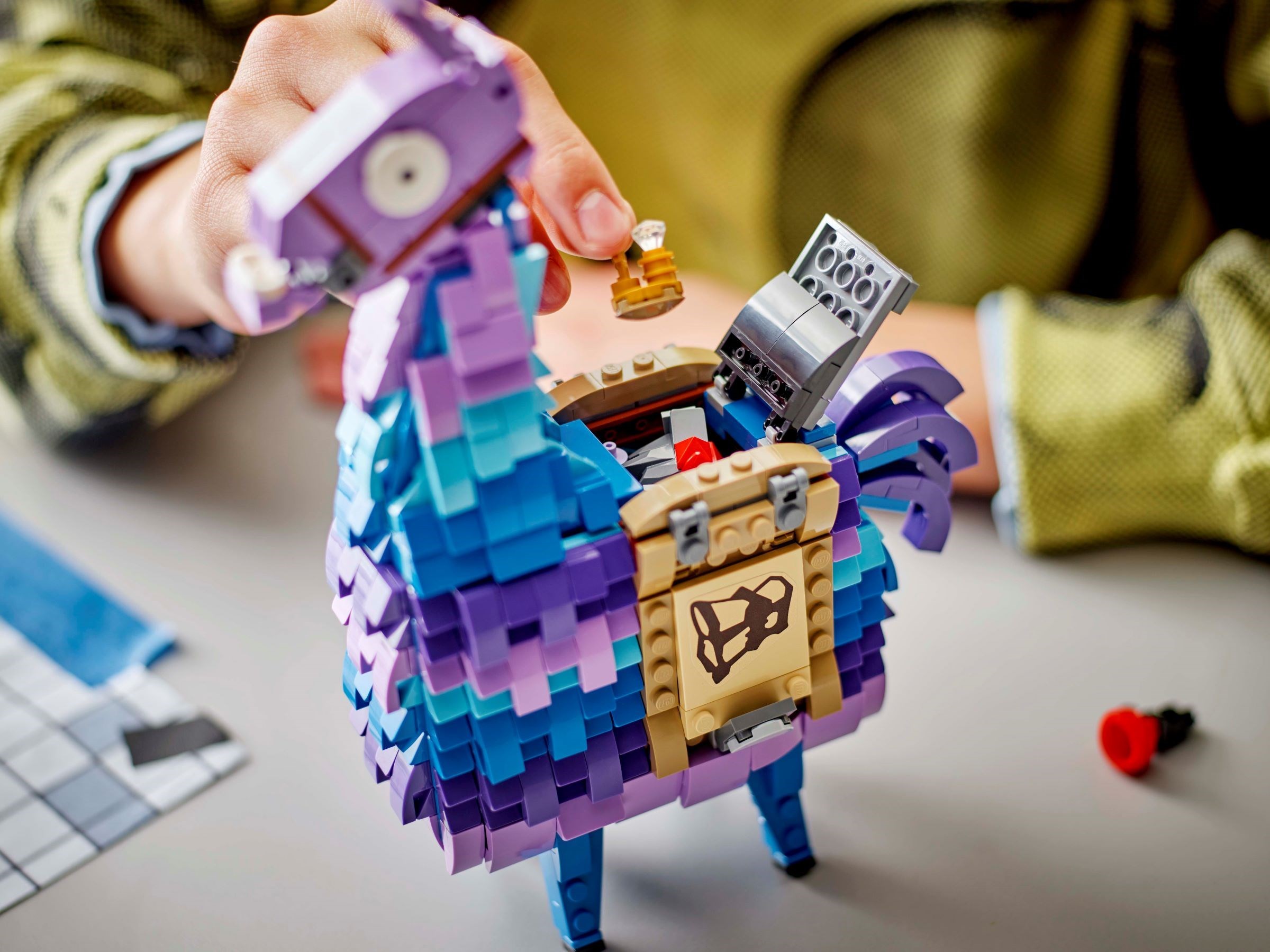 Additional photo of brand new factory sealed LEGO Fortnite Supply Llama set 77071.