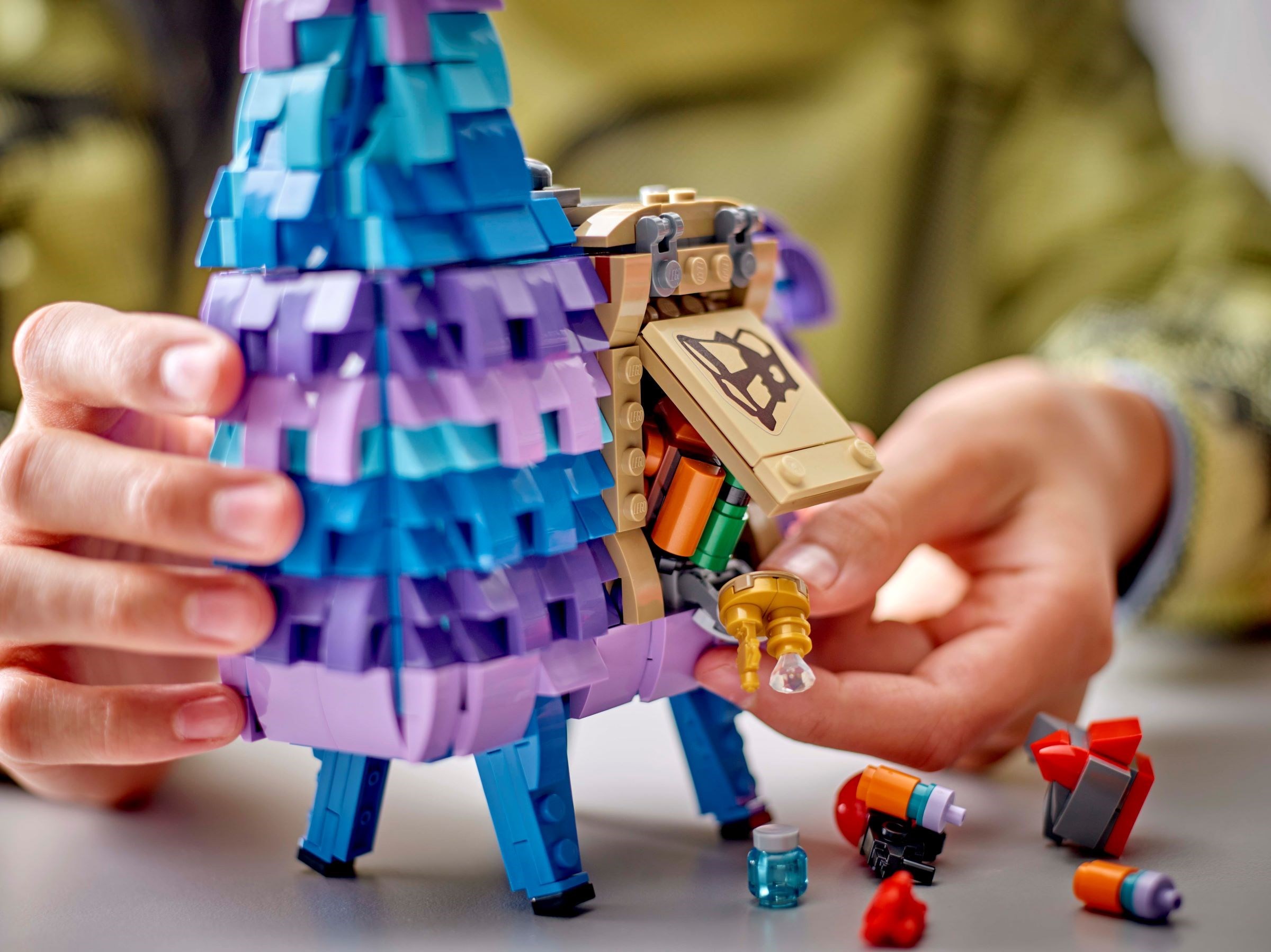 Additional photo of brand new factory sealed LEGO Fortnite Supply Llama set 77071.