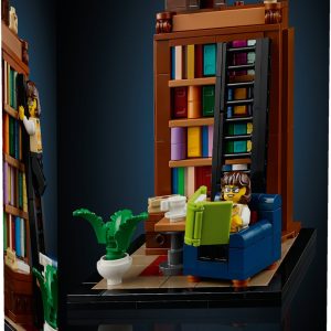 Additional photo of brand new factory sealed LEGO Ideas Books Are My Passion set 40698.