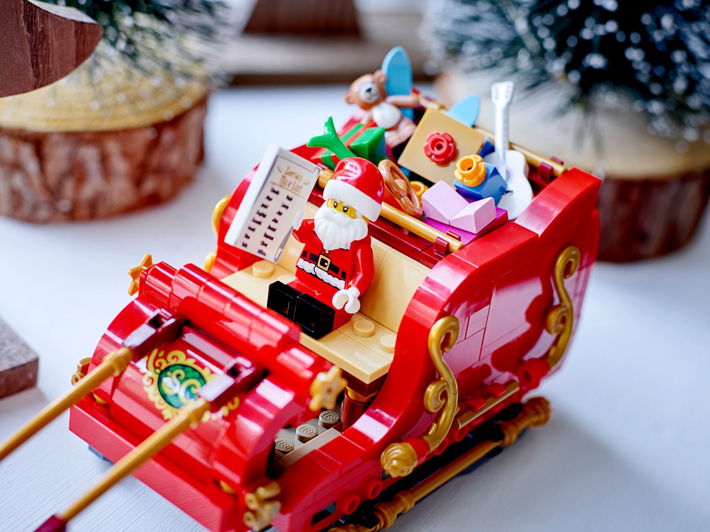 Additional photo of brand new factory sealed LEGO Seasonal Santa's Sleigh set 40499.