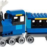 Additional photo of brand new factory sealed LEGO Classic Medium Creative Brick Box set 10696.