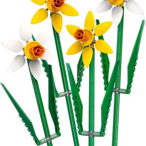 Brand new factory sealed LEGO Creator Daffodils set 40747 original box front view.