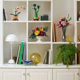 Additional photo of brand new factory sealed LEGO Botanicals Flower Arrangement set 10345.