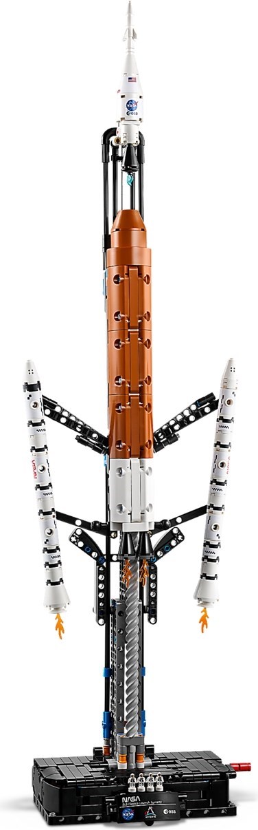 42221-1 - NASA Artemis Space Launch System Rocket