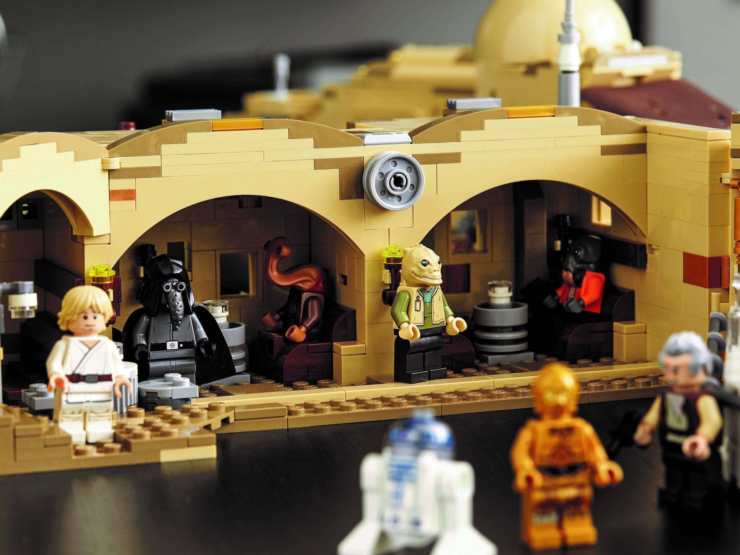 75290-1 - Mos Eisley Cantina