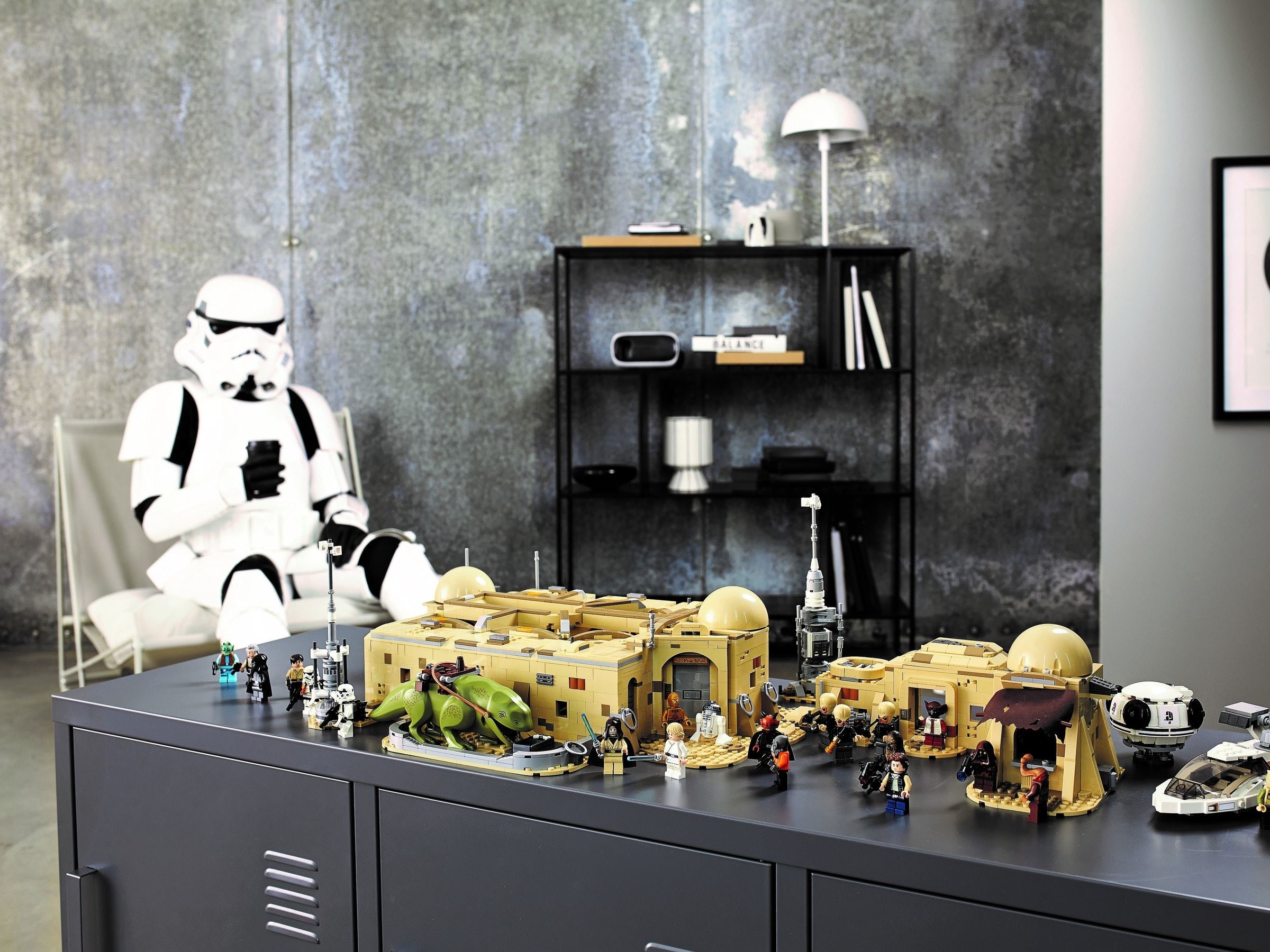 75290-1 - Mos Eisley Cantina