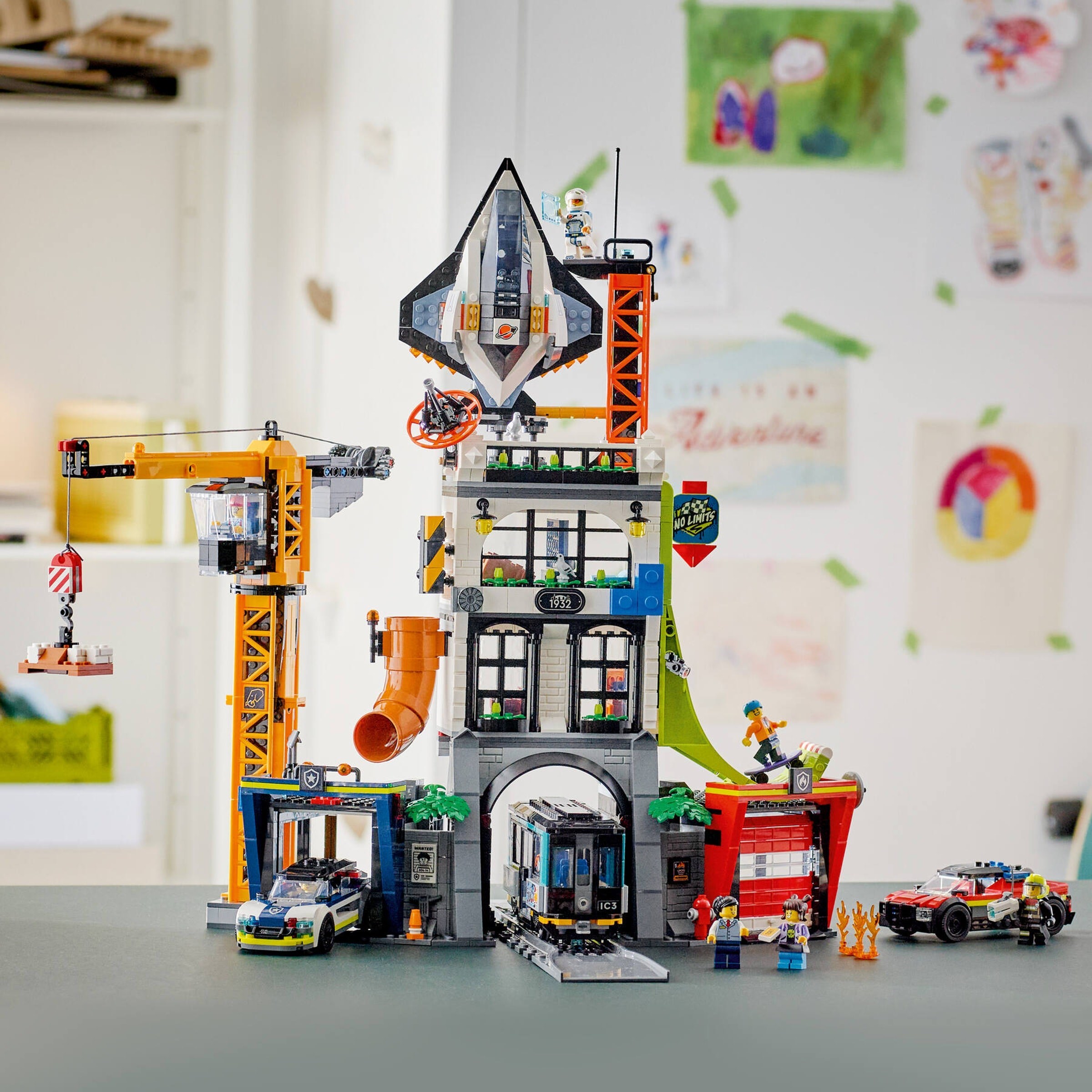 Additional photo of brand new factory sealed LEGO The City Tower set 60473.