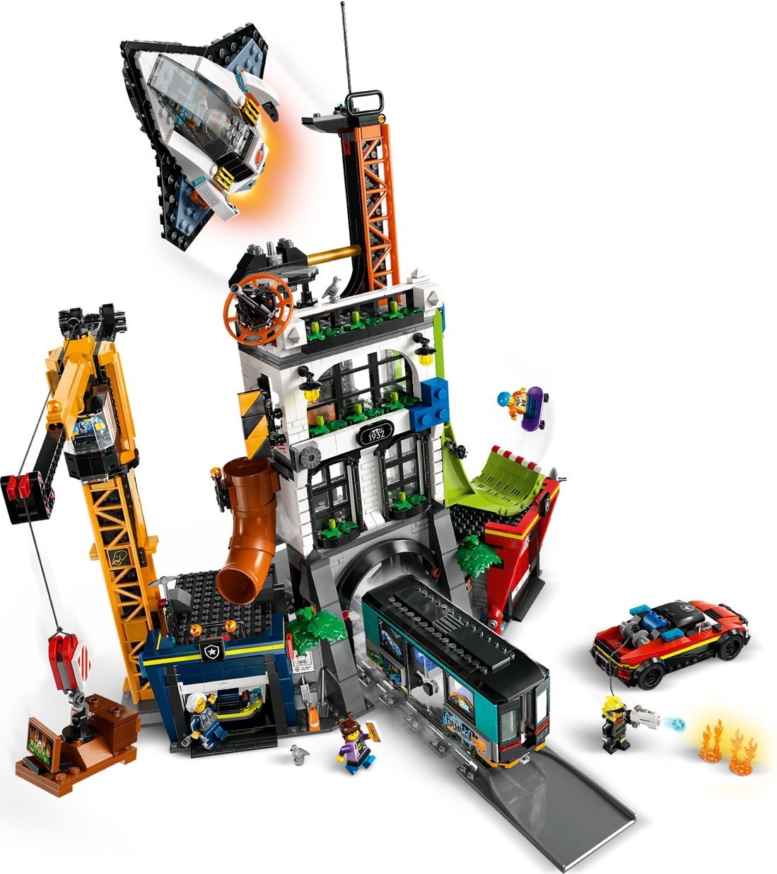 Additional photo of brand new factory sealed LEGO The City Tower set 60473.