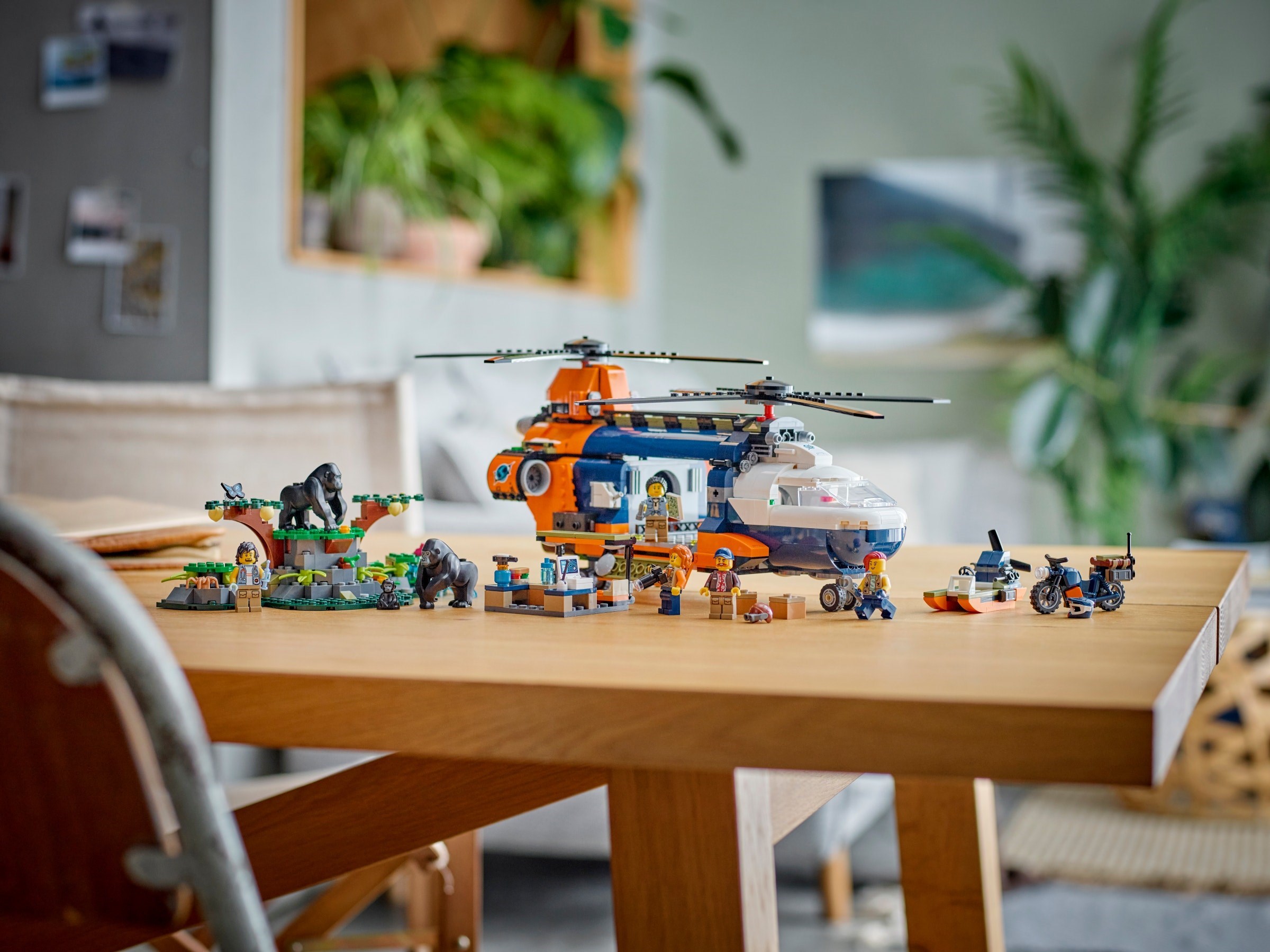 Additional photo of brand new factory sealed LEGO City Jungle Explorer Helicopter set 60437.
