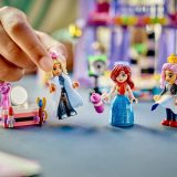 Additional photo of brand new factory sealed LEGO Friends Heartlake City Fashion Show set 42685.