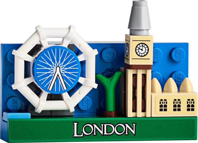 Brand new factory sealed LEGO Gear London Magnet Build set 854012 original box front view.