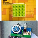 Additional photo of brand new factory sealed LEGO Gear London Magnet Build set 854012.