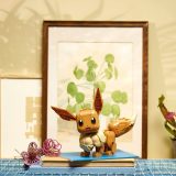 Additional photo of brand new factory sealed LEGO Pokémon Eevee set 72151.