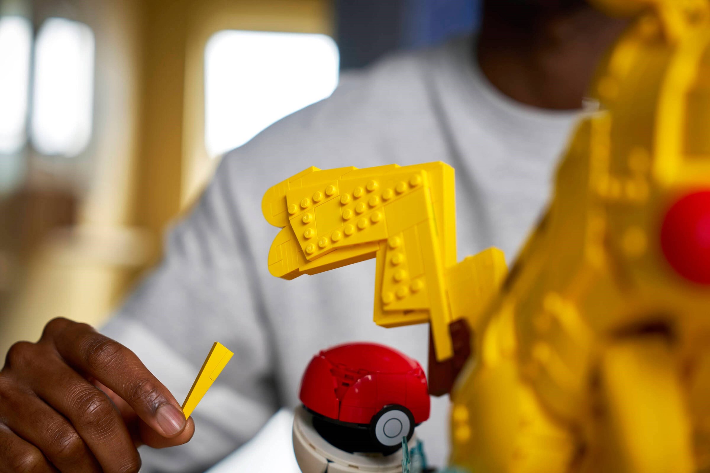 Additional photo of brand new factory sealed LEGO Pokémon Pikachu and Poké Ball set 72152.