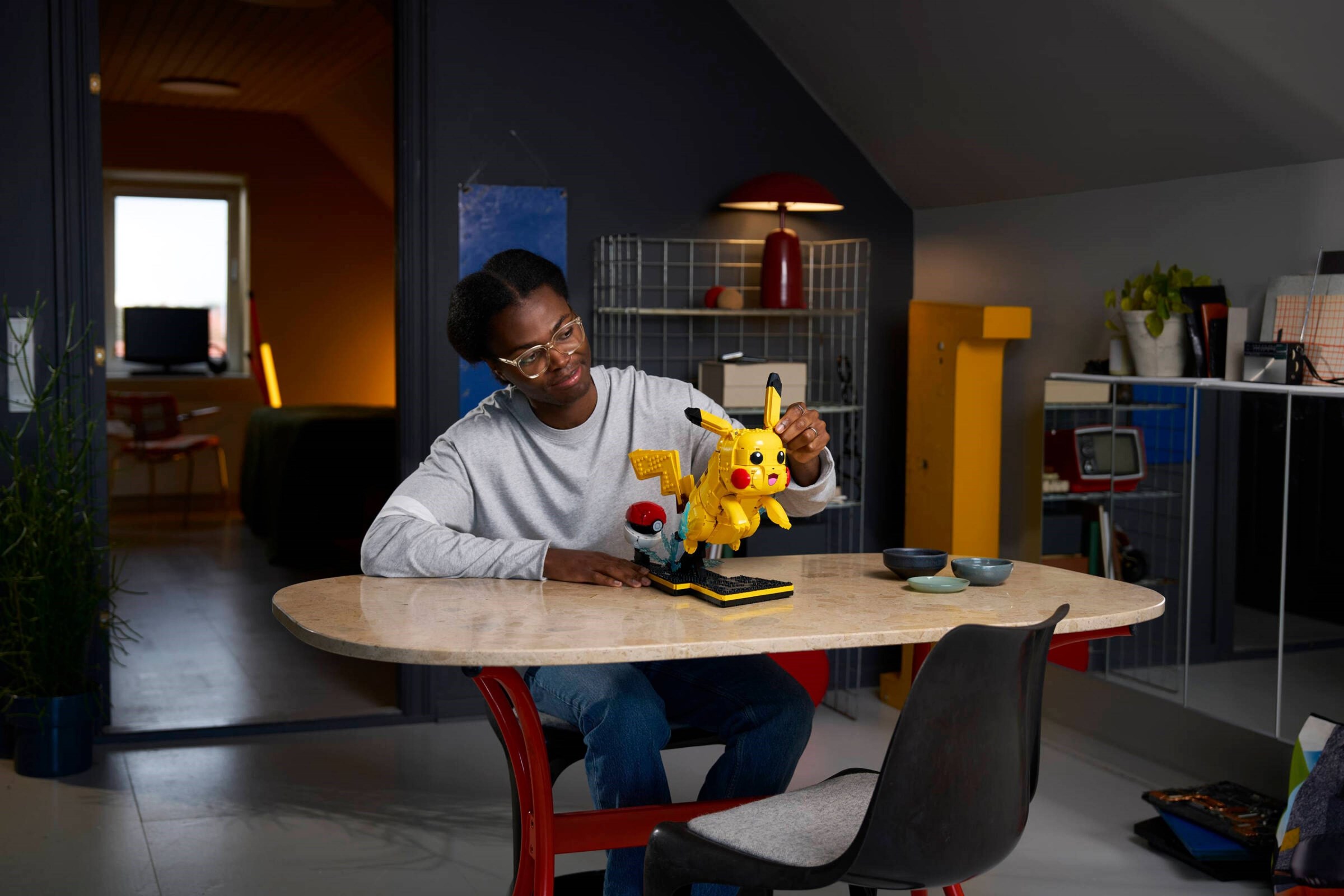 Additional photo of brand new factory sealed LEGO Pokémon Pikachu and Poké Ball set 72152.