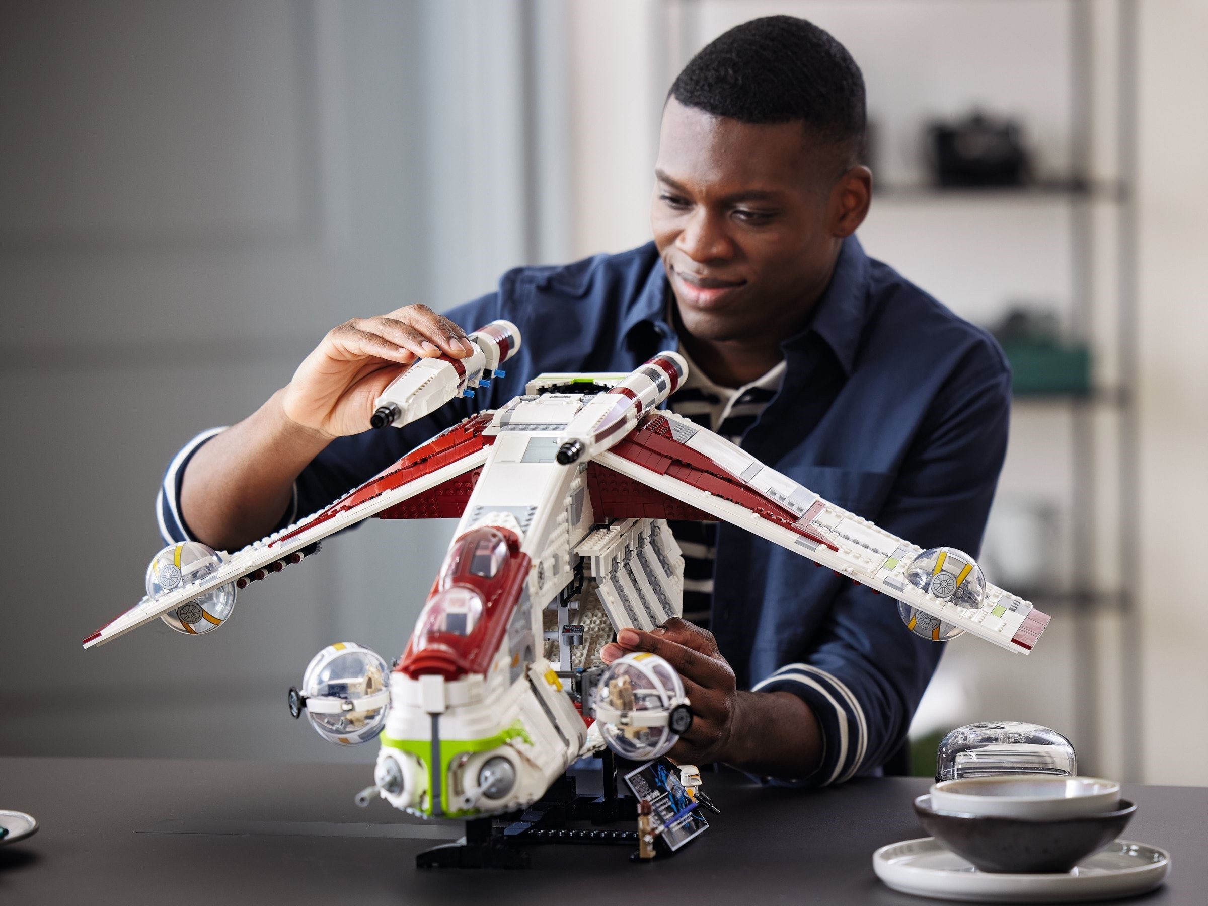 Additional photo of brand new factory sealed LEGO Star Wars Republic Gunship set 75309.