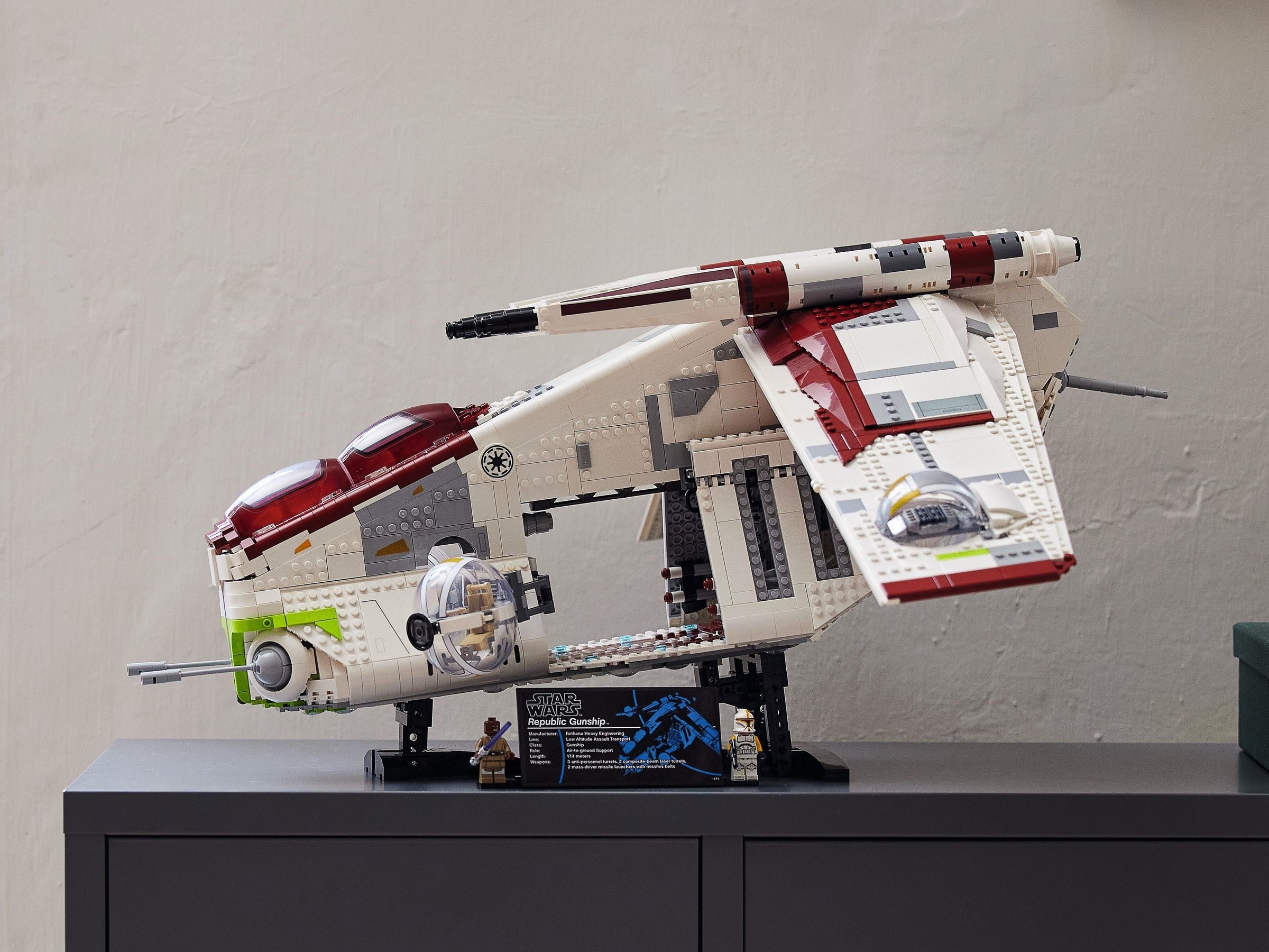 Additional photo of brand new factory sealed LEGO Star Wars Republic Gunship set 75309.