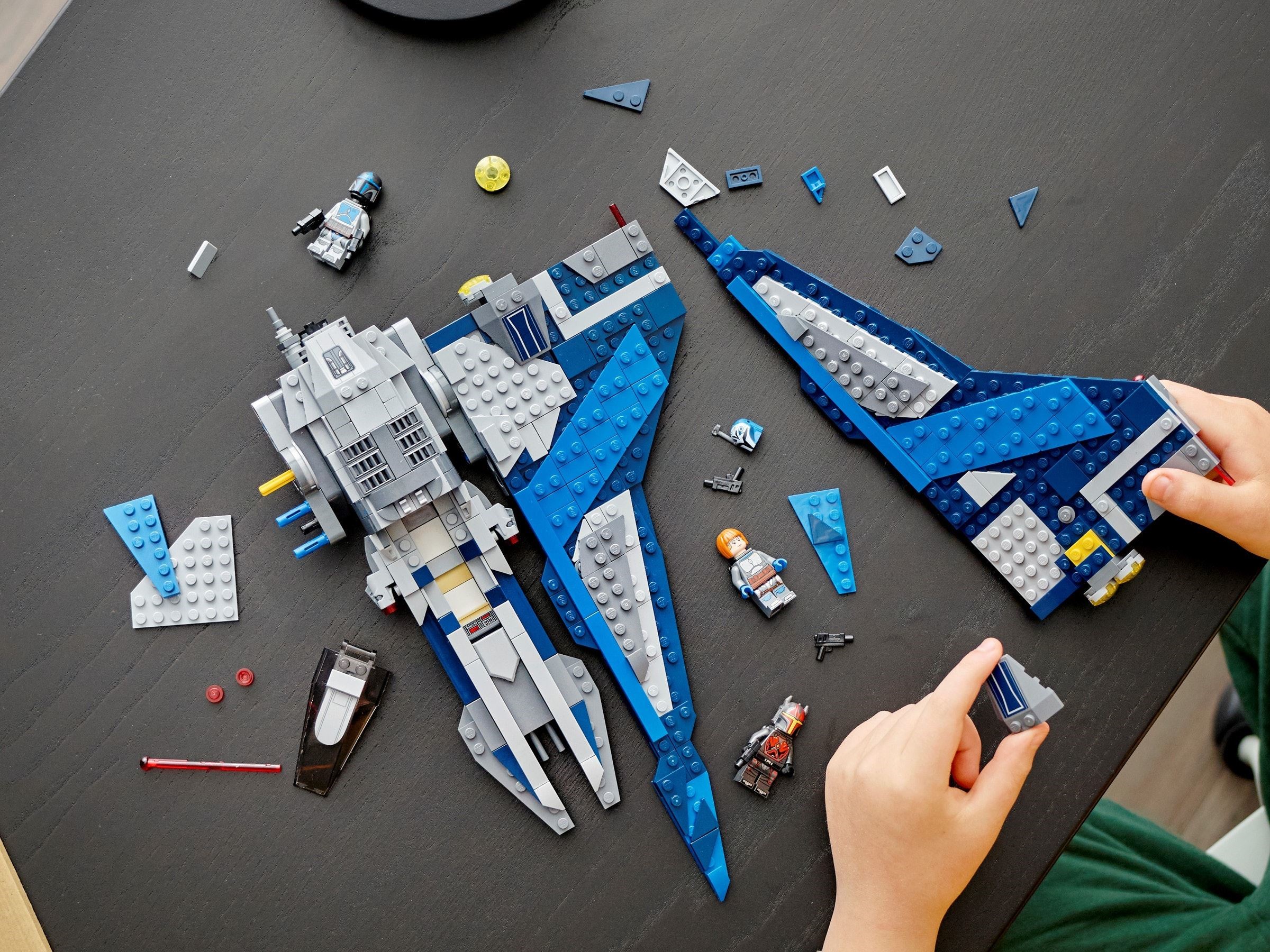 Additional photo of brand new factory sealed LEGO Star Wars Mandalorian Starfighter set 75316.
