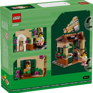 Additional photo of brand new factory sealed LEGO Promotional Restaurants of the World: Italy set 40909.