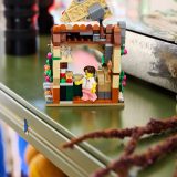 Additional photo of brand new factory sealed LEGO Promotional Restaurants of the World: Italy set 40909.